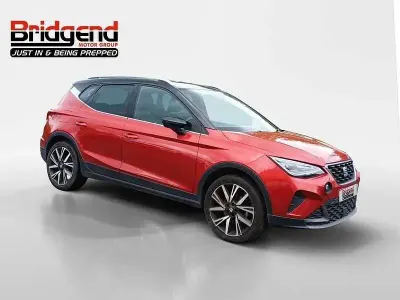 Begagnad Seat Arona FR 2023 Röd SUV