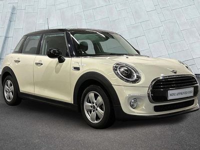 White Used 2019 Mini Cooper Classic Hatchback | £11,500 (Fair price)