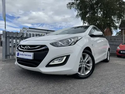 Used Hyundai i30 Edition 128 HP (94 kW) 2013 White Hatchback