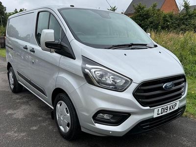 Begagnad Ford Transit Custom Trend 170 HK (125 kW) 2019 Silver Van