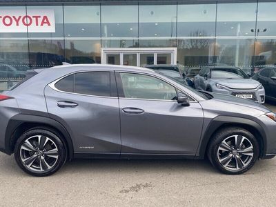 Lexus UX 250h