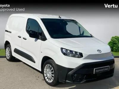 Used Toyota Proace City City 100 HP (73 kW) 2025 MPV