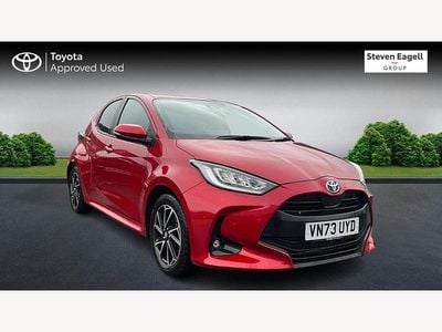 Used Toyota Yaris Hybrid Design 2023 Red Hatchback
