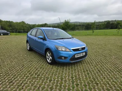 Used Ford Focus Zetec 99 HP (72 kW) 2009 Blue Hatchback