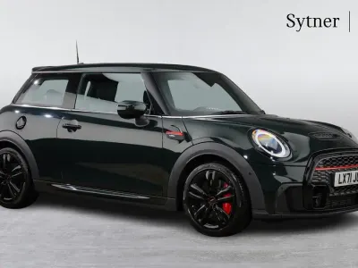 Używany Mini John Cooper Works Hatch 228 KM (167 kW) 2021 Zielony Hatchback