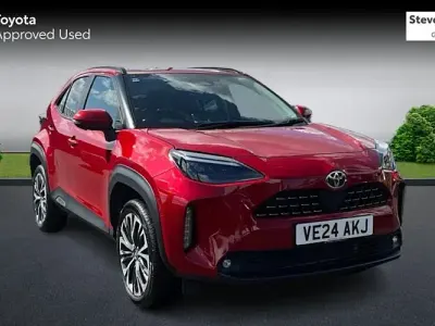 Used Toyota Yaris Cross 116 HP (85 kW) 2024 Red SUV