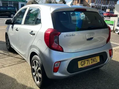 Second-hand Kia Picanto 67 CP (49 kW) 2021 Argintiu Hatchback