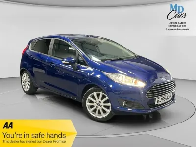 Używany Ford Fiesta Titanium 125 KM (91 kW) 2015 Niebieski Hatchback