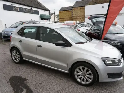 Used VW Polo S 70 HP (51 kW) 2010 Silver Hatchback