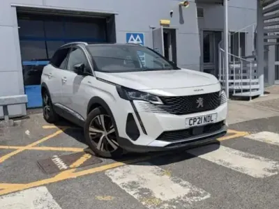 Used Peugeot 3008 Premium 224 HP (164 kW) 2021 White SUV