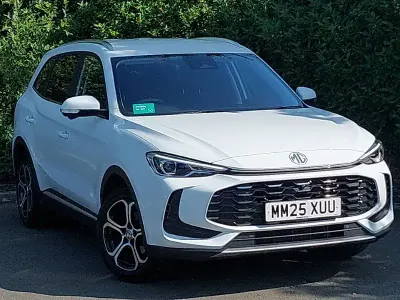 Used MG ZS SE 115 HP (84 kW) 2025 White SUV