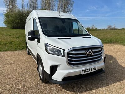 Maxus V90
