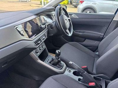 Used VW Polo SE 95 HP (69 kW) 2019 Blue Hatchback