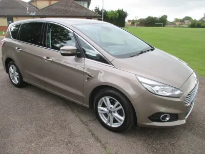 Used Ford S-MAX Titanium 160 HP (117 kW) 2018 Silver MPV
