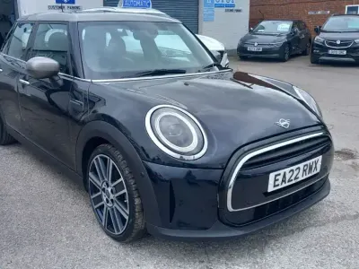 Used Mini Cooper Exclusive 2022 Blue/black Hatchback