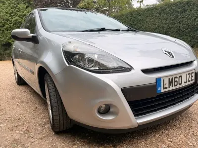 Used Renault Clio Initiale 112 HP (82 kW) 2010 Silver Hatchback