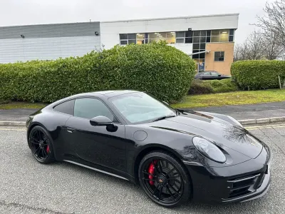 Usado Porsche 911 Carrera GTS 480 HP (353 kW) 2021 Preto Coupé