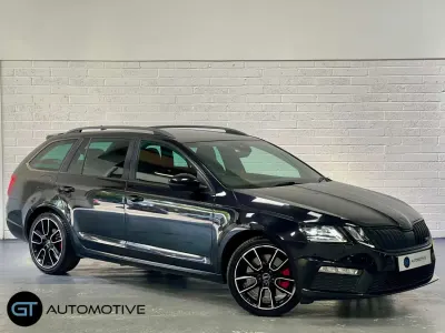 Usado Skoda Octavia vRS 2017 Negro Familiar