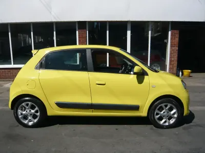 Usado Renault Twingo Dynamique 70 HP (51 kW) 2014 Amarelo Citadino