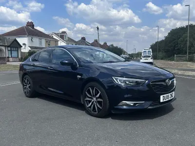 Used Vauxhall Insignia Elite 170 HP (125 kW) 2018 Blue Hatchback