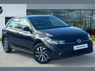 Used VW Polo Life 80 HP (58 kW) 2025 Deep black pearl Hatchback