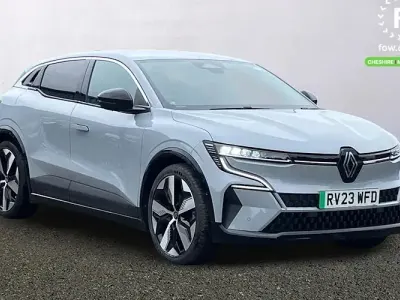 Usado Renault Megane E-Tech Techno 160 kW (218 HP) 2023 Cinzento Citadino