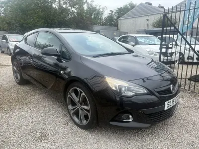 Used Vauxhall Astra GTC Edition 140 HP (102 kW) 2015 Black Coupe