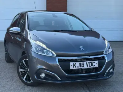 Second-hand Peugeot 208 Allure Premium 82 CP (60 kW) 2018 Gri Hatchback