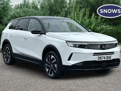 Used Vauxhall Grandland X Ultimate 136 HP (100 kW) 2025 White SUV