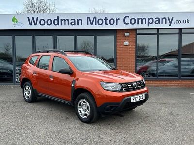 Begagnad Dacia Duster Essentiel 90 HK (66 kW) 2021 Orange SUV