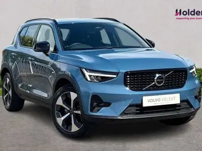 Usado Volvo XC40 Plus 197 CV (144 kW) 2024 Azul SUV