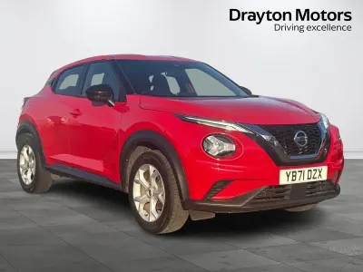 Usado Nissan Juke N-Connecta 114 HP (83 kW) 2021 Vermelho SUV