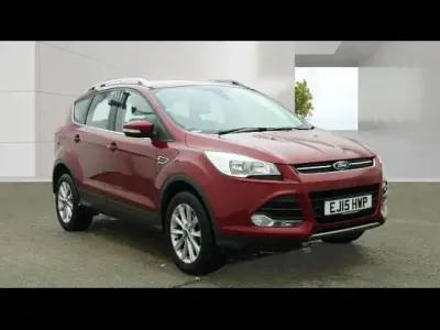 Used Ford Kuga Titanium 150 HP (110 kW) 2015 Red SUV