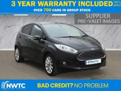 Begagnad Ford Fiesta Titanium 100 HK (73 kW) 2017 Svart Halvkombi