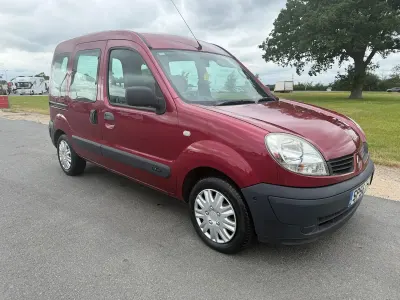 Used Renault Kangoo Authentique 73 HP (53 kW) 2007 Red MPV