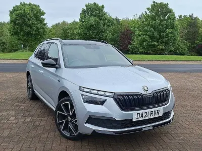 Usado Skoda Kamiq Monte Carlo 81 HP (59 kW) 2021 Prateado SUV