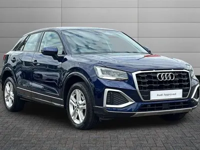 Begagnad Audi Q2 Sport 110 HK (80 kW) 2023 Blå SUV