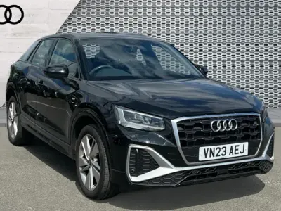 Second-hand Audi Q2 S-Line 150 CP (110 kW) 2023 Negru SUV