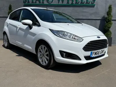 Usado Ford Fiesta Titanium 101 HP (74 kW) 2017 Citadino