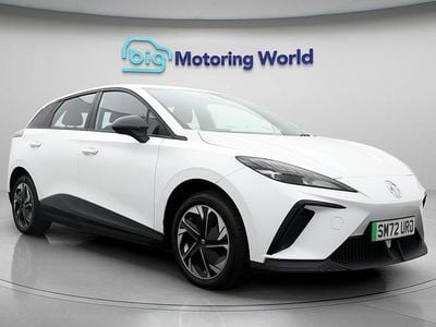 Used MG MG4 EV SE 125 kW (170 HP) 2023 White Hatchback