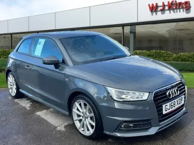 Używany Audi A1 S-Line 95 KM (69 kW) 2018 Szary Hatchback