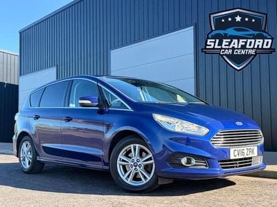 Begagnad Ford S-MAX Titanium 150 HK (110 kW) 2016 Blå Minibuss