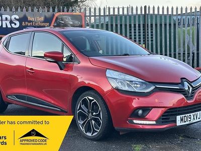 Used Renault Clio IV Iconic 90 HP (66 kW) 2019 Red Hatchback