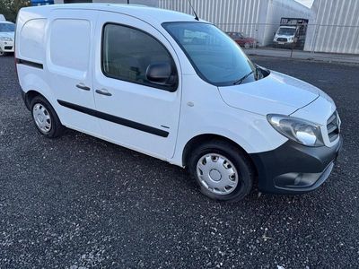 Mercedes Citan 109