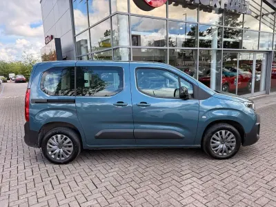 Used Citroën Berlingo 98 kW (134 HP) 2024 Blue MPV