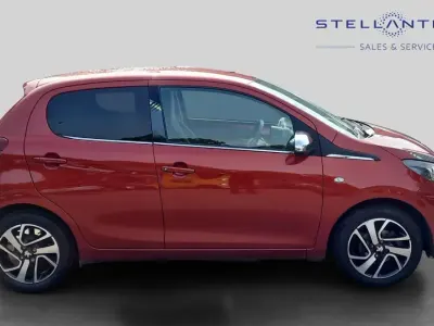 Used Peugeot 108 Collection 71 HP (52 kW) 2020 Red