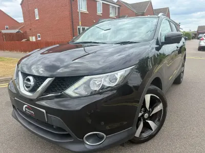 Used Nissan Qashqai N-Connecta 110 HP (80 kW) 2016 Black SUV