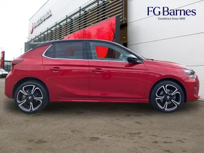 Usado Vauxhall Corsa Ultimate 128 HP (94 kW) 2023 Vermelho Citadino