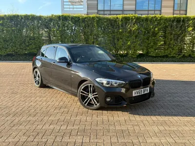 Usado BMW 118 Efficient Dynamics 2019 Preto Citadino