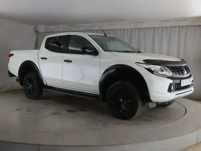 Used Mitsubishi L200 181 HP (133 kW) 2020 White Pickup